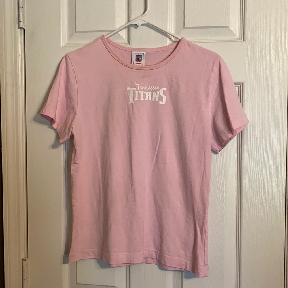 Titan up with this official NFL for her shirt (G)